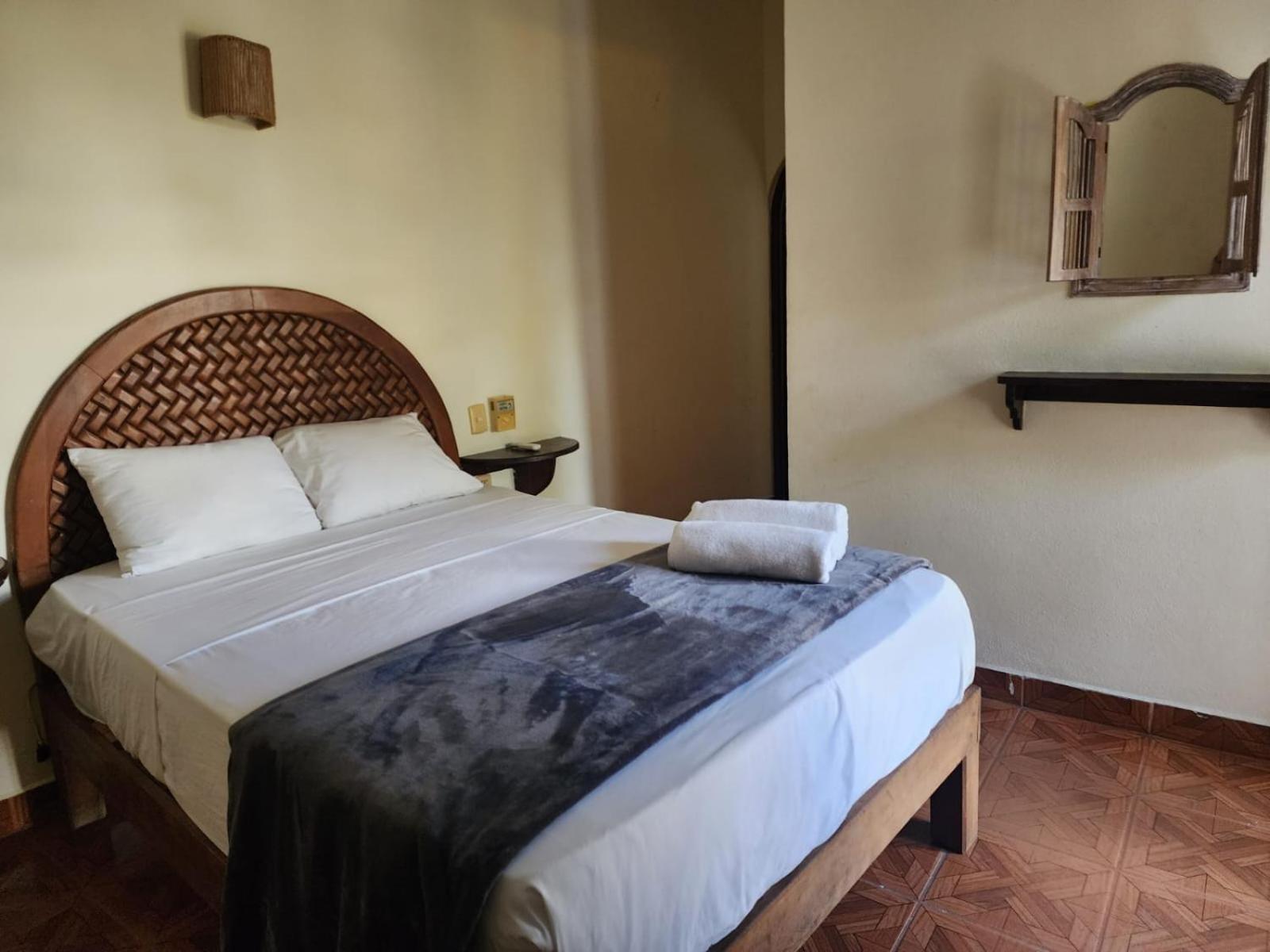 Hotel Esencia Puerto Escondido à Puerto Escondido  Extérieur photo